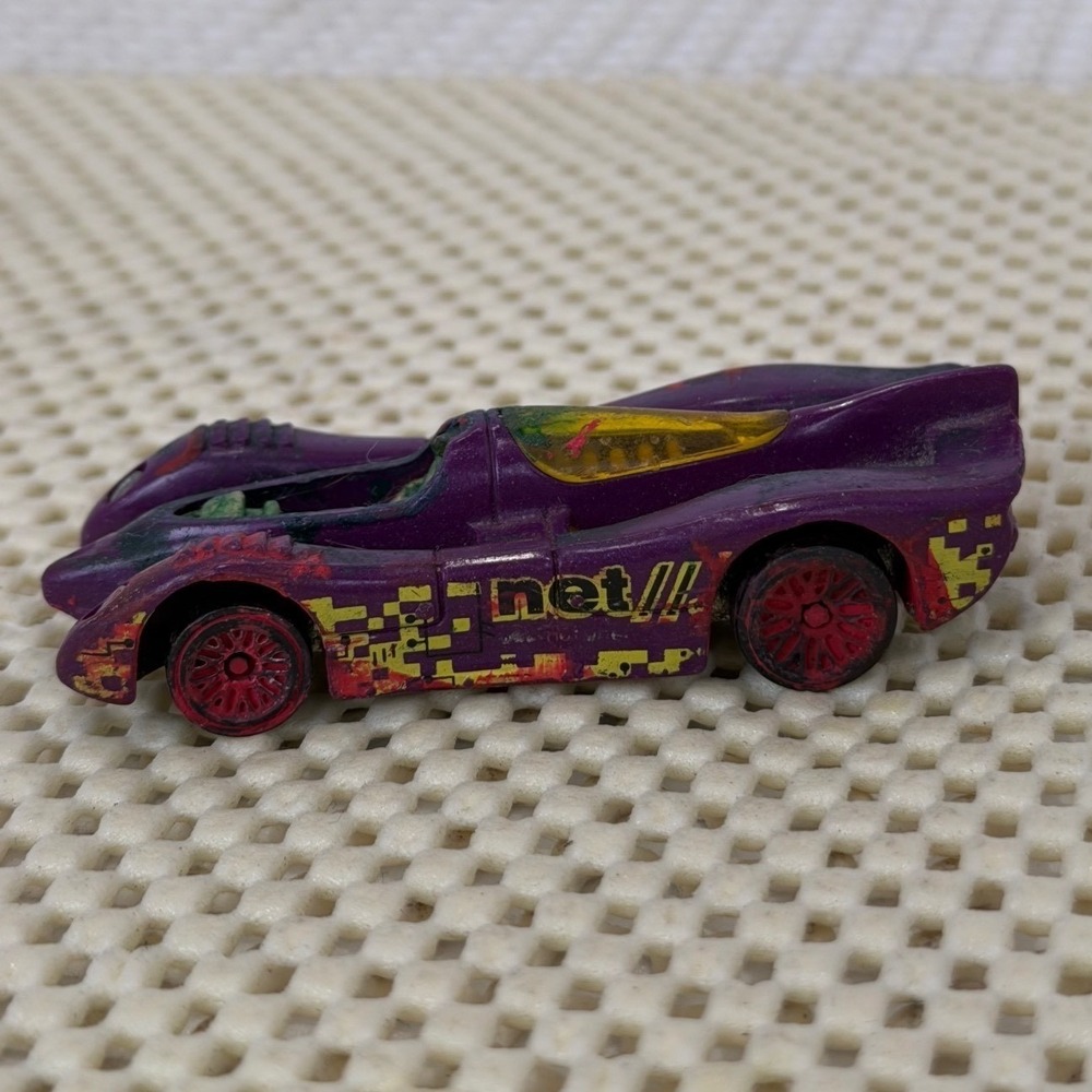 Hot Wheels Power Piston 1994 Purple Net Graphics Diecast Car Malaysia Mattel EUC